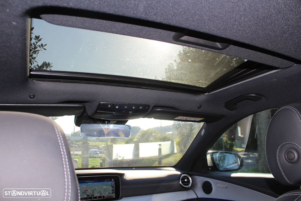 Mercedes-Benz E 300 de AMG Line - 38