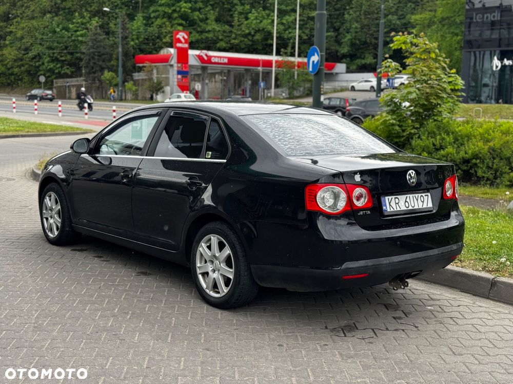 Volkswagen Jetta 1.6 Comfortline - 7