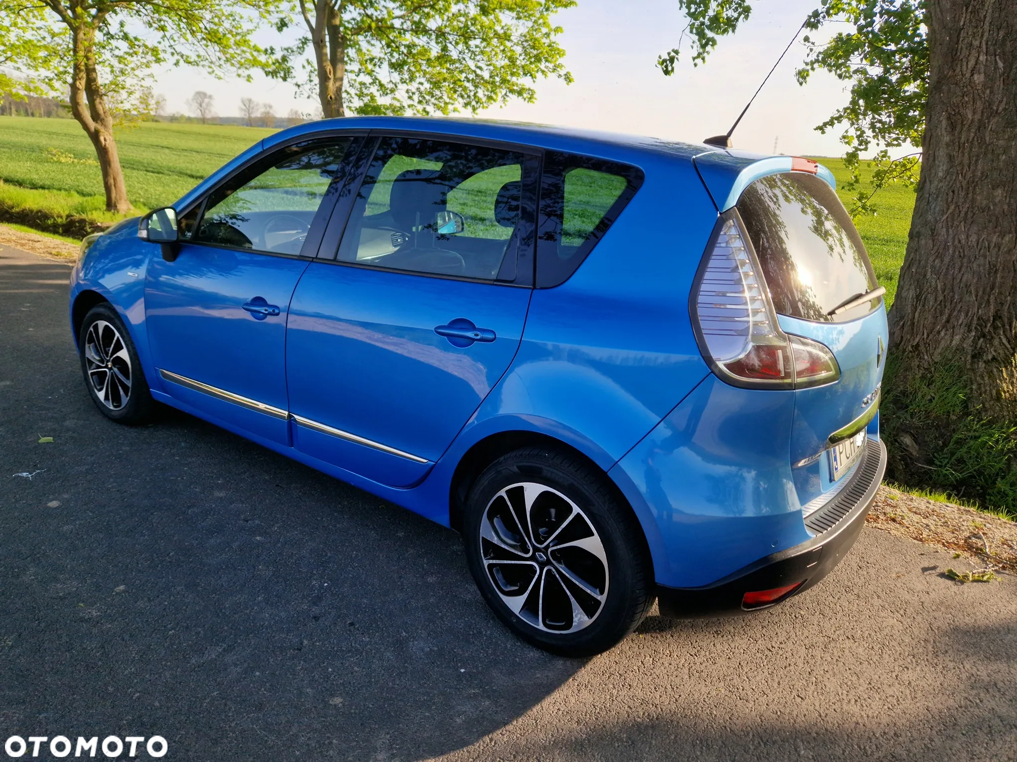 Renault Scenic 1.5 dCi Energy Bose EU6 - 4
