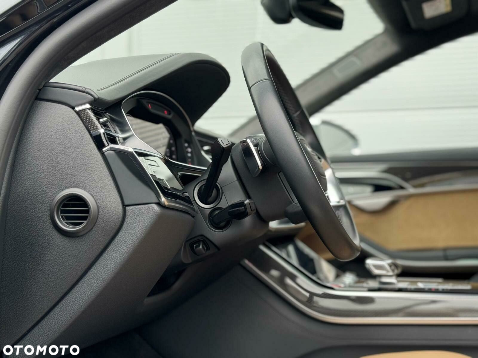Audi S8 - 35