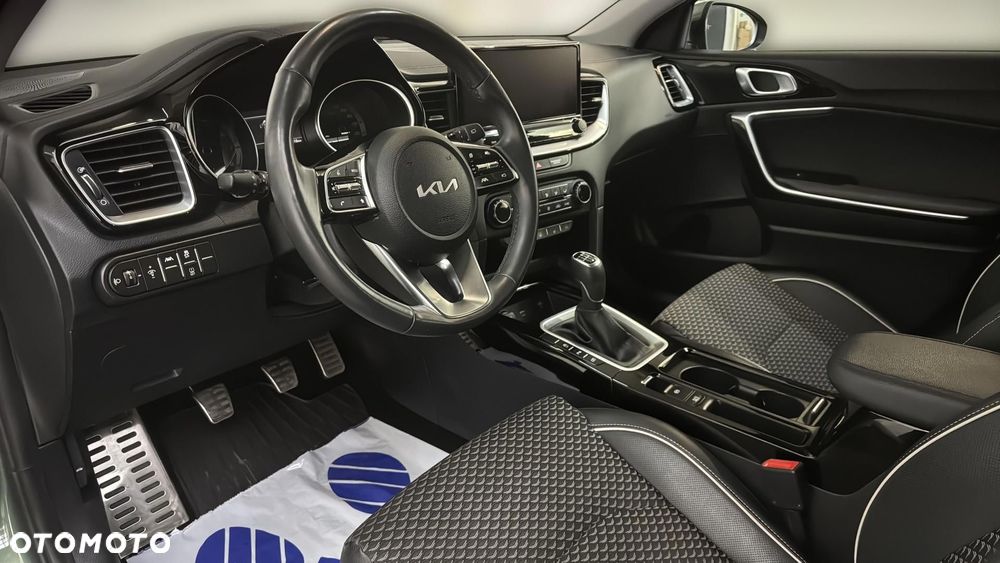 Kia Ceed 1.5 T-GDI Business Line - 9