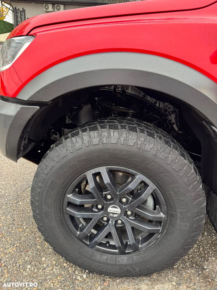 Ford Raptor - 16