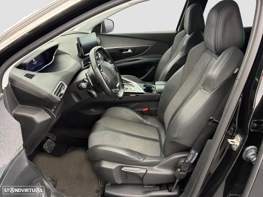 Peugeot 3008 1.2 PureTech Allure Pack EAT8 — fotografia 10