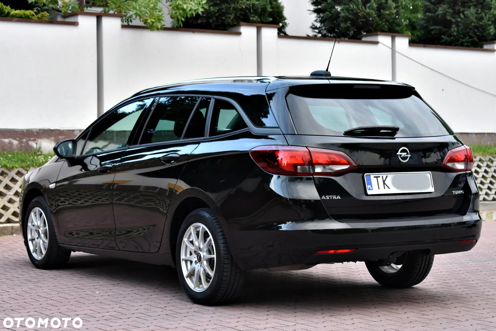 Opel Astra V 1.4 T Enjoy - 11