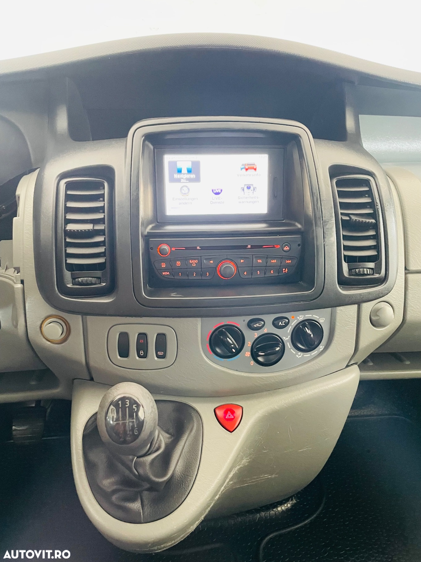 Renault Trafic - 7
