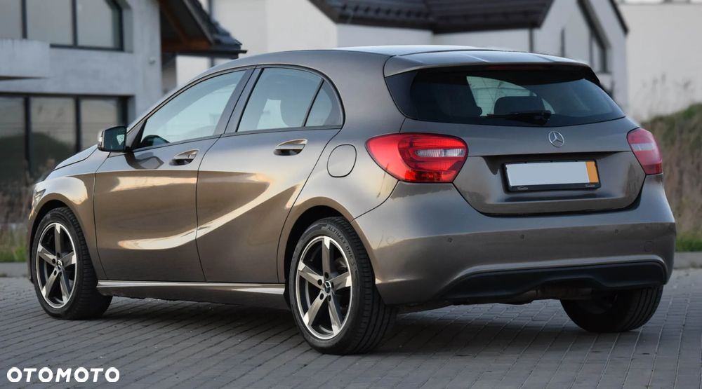 Mercedes-Benz Klasa A 180 BlueEfficiency Edition - 19