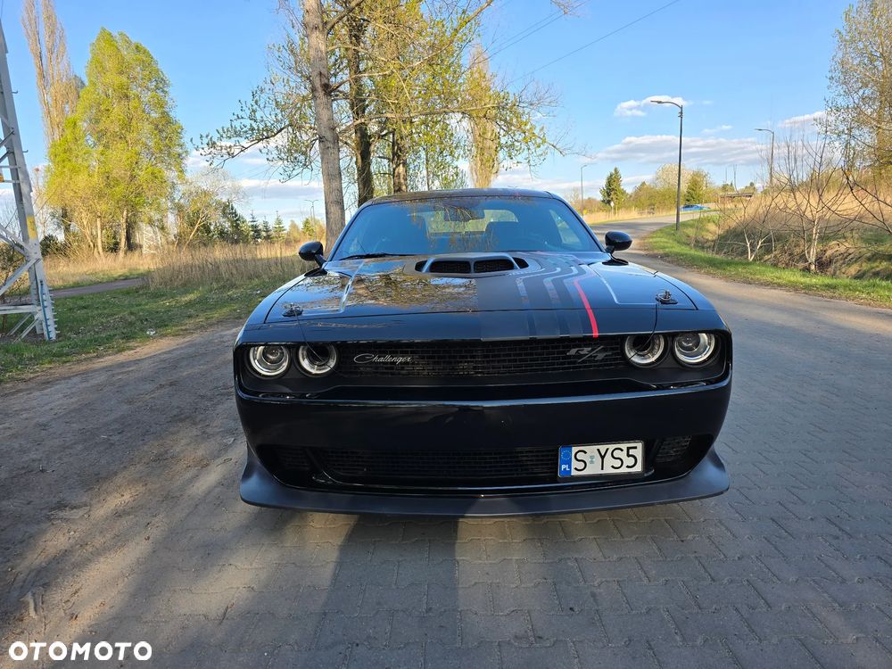Dodge Challenger ver-6-4-scat-pack-widebody - 8