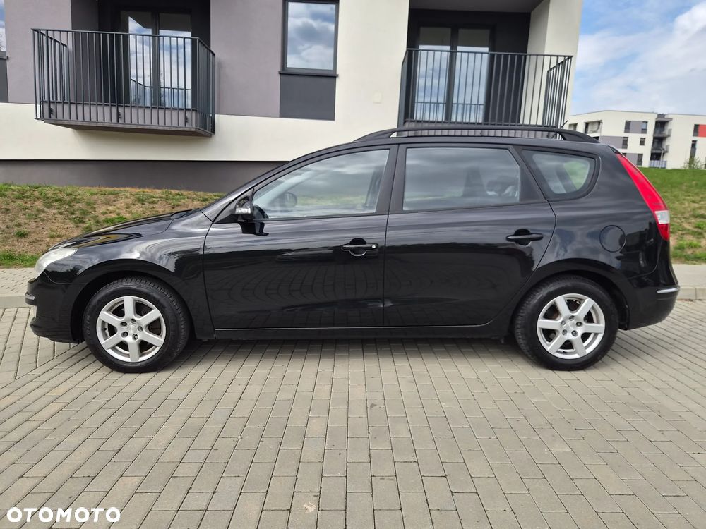 Hyundai i30 2.0 Premium - 13