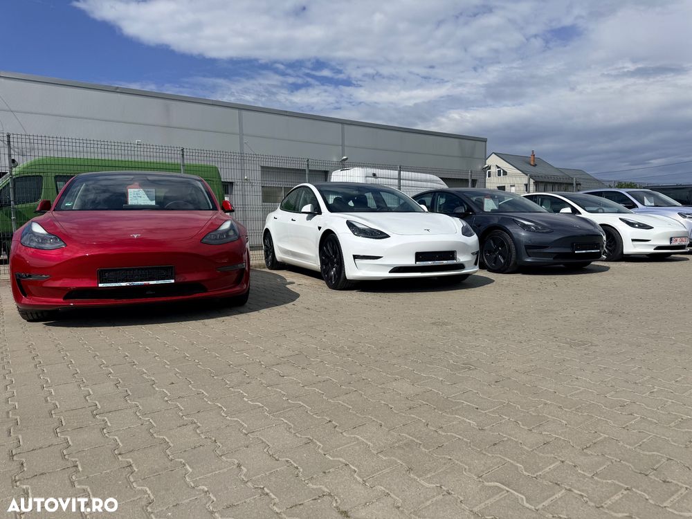Tesla Model 3 - 17