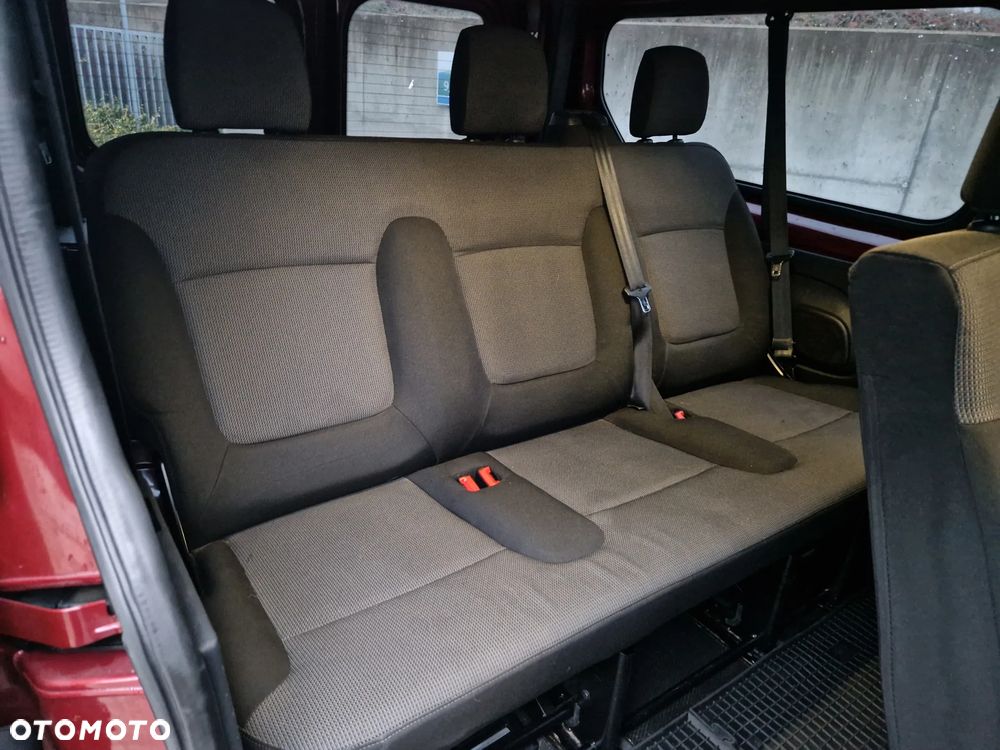 Renault Trafic - 12