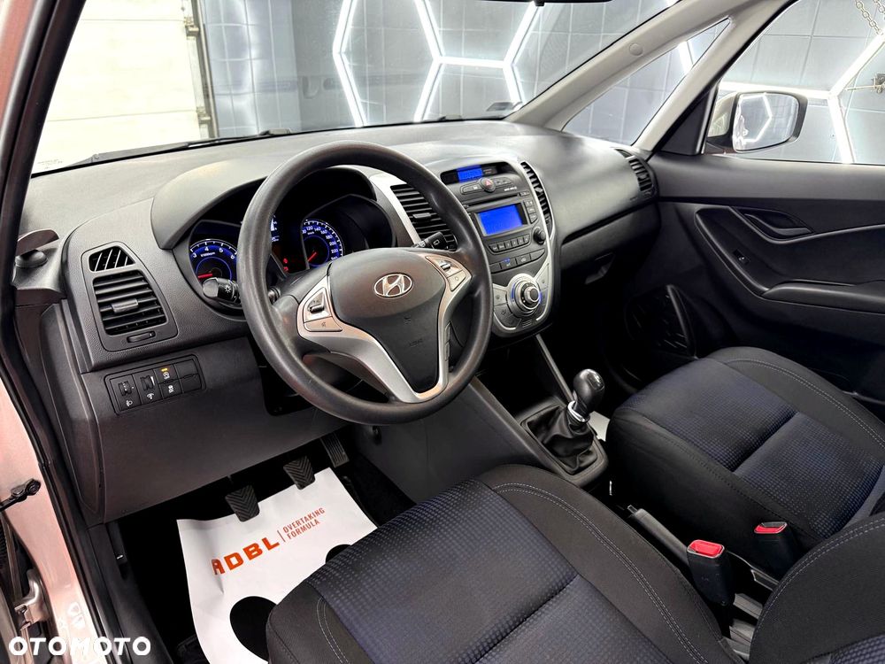 Hyundai ix20 1.4 Comfort - 14
