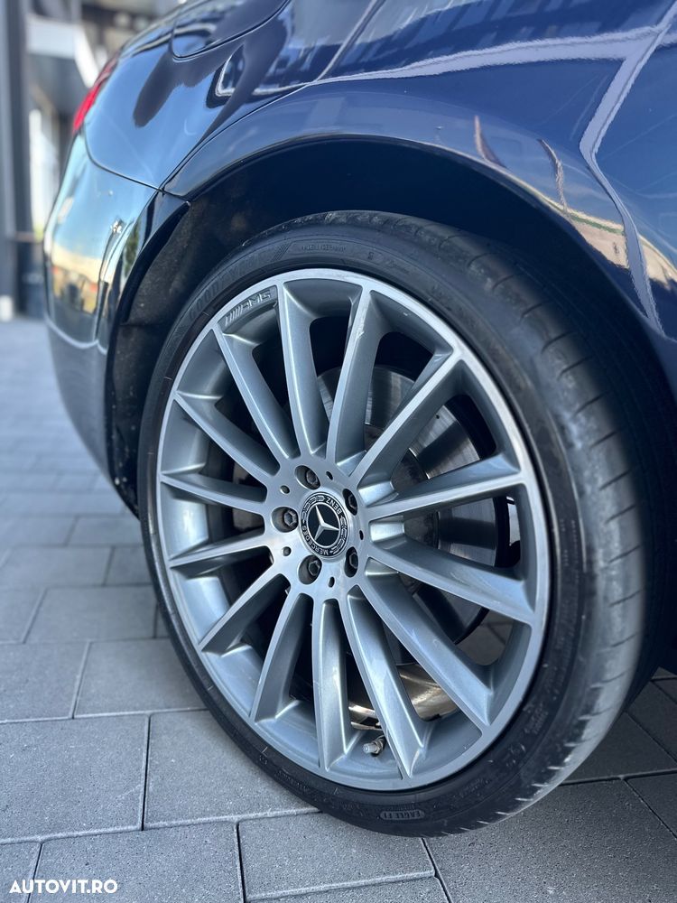 Mercedes-Benz E 400 4MATIC - 38