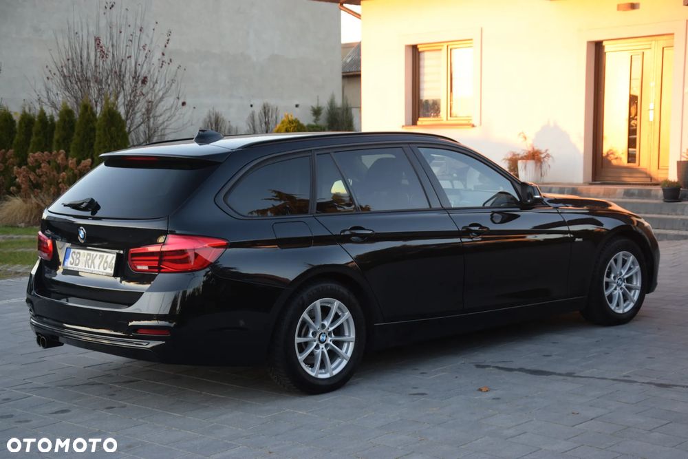 BMW Seria 3 320i Touring Sport Line - 27