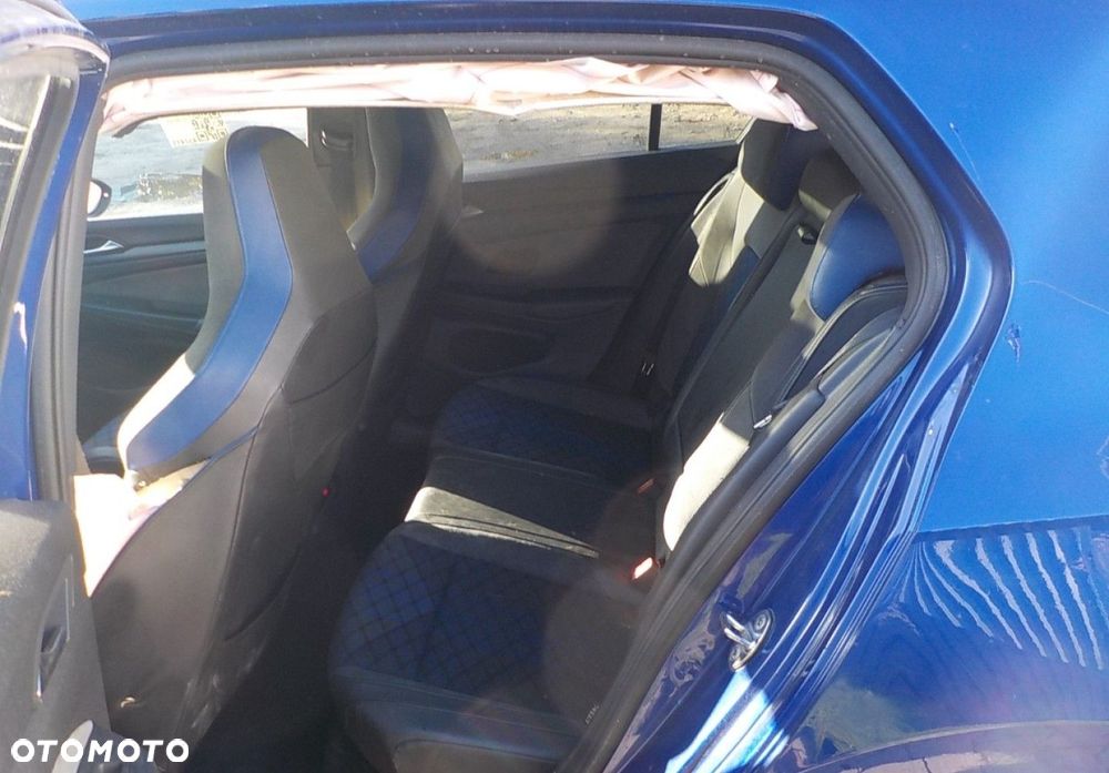 Volkswagen Golf - 20