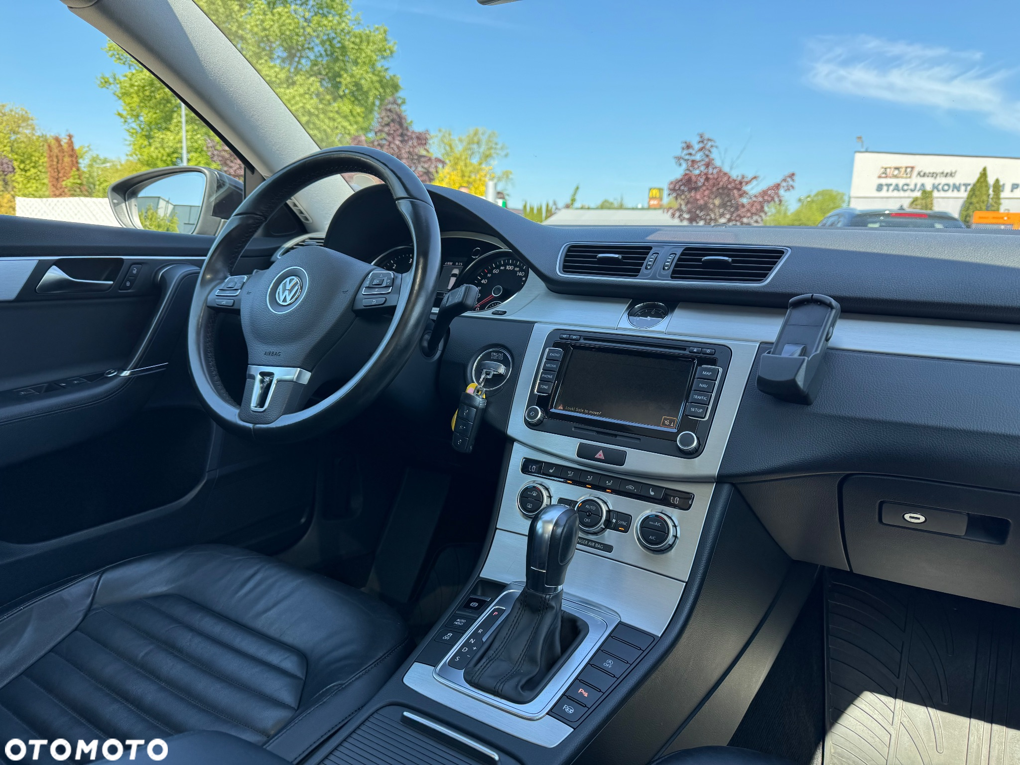 Volkswagen Passat Variant 2.0 TDI DSG BlueMotion Technology Highline - 32
