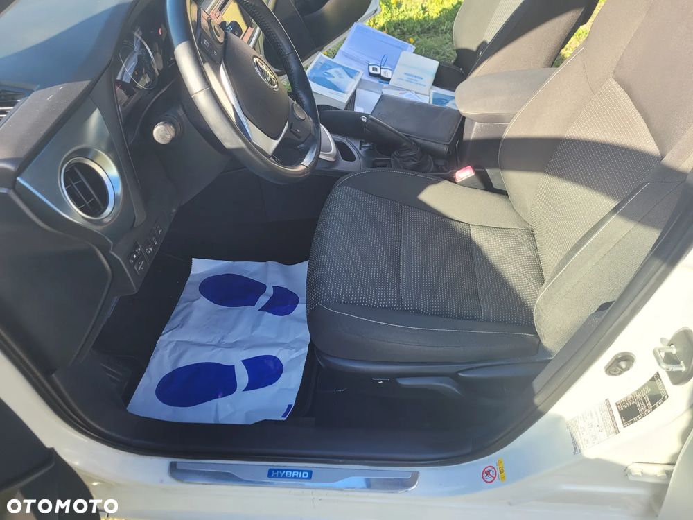 Toyota Auris 1.8 HSD Luna - 18