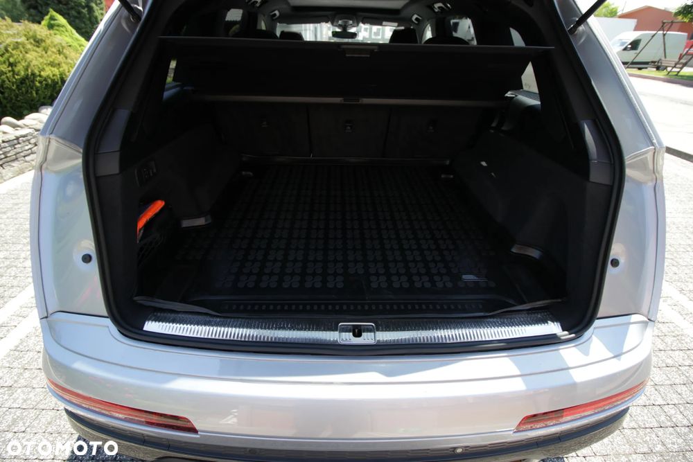 Audi Q7 50 TDI quattro tiptronic S line - 25