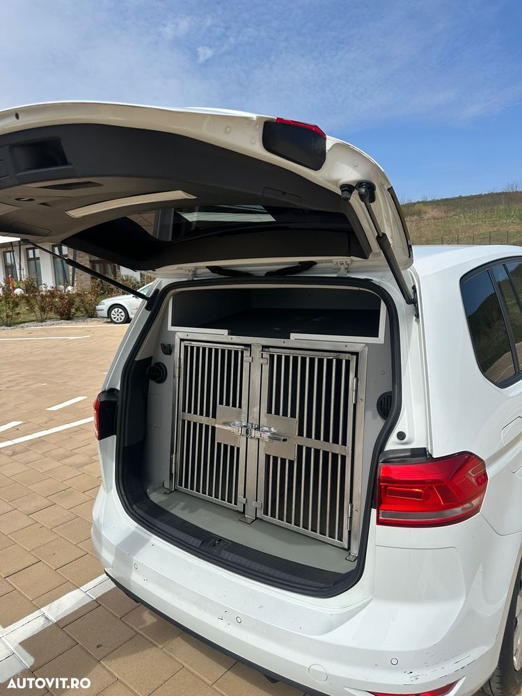 Volkswagen Touran 2.0 TDI DSG Comfortline - 18