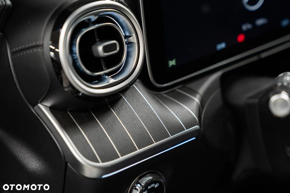 Mercedes-Benz CLE 300 mHEV 4-Matic AMG Line - 27