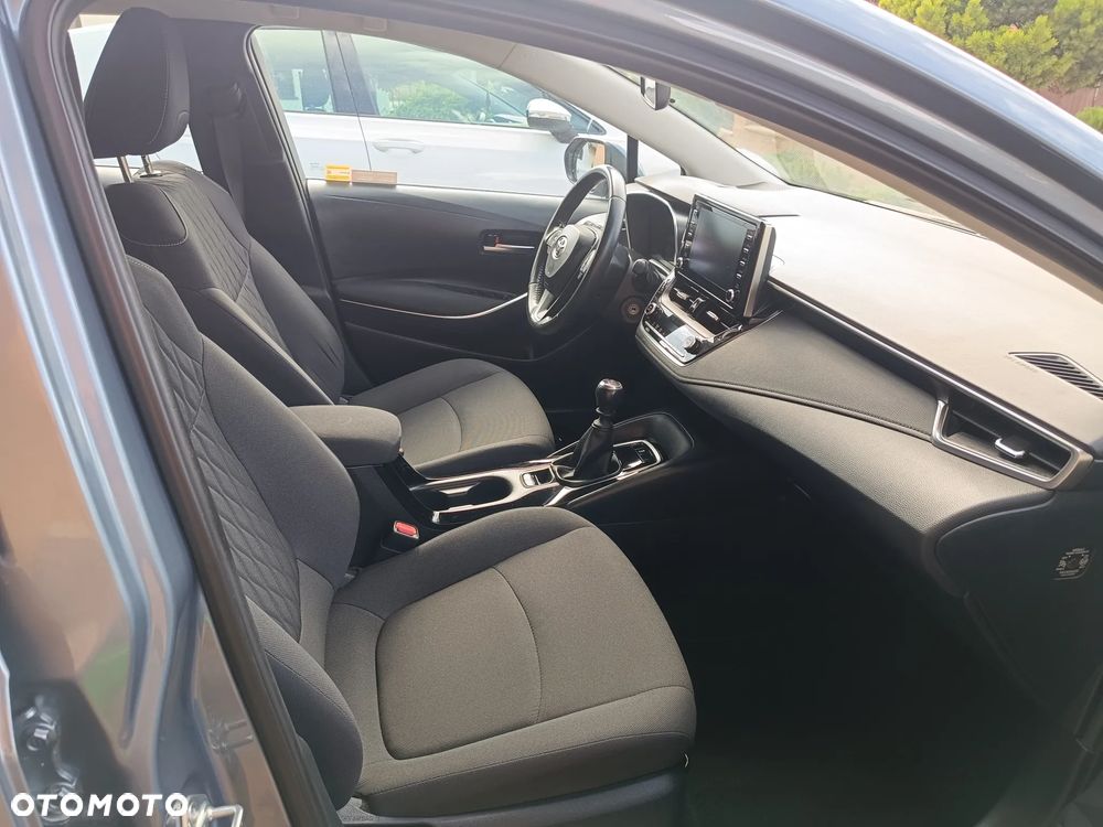 Toyota Corolla 1.5 Comfort - 9