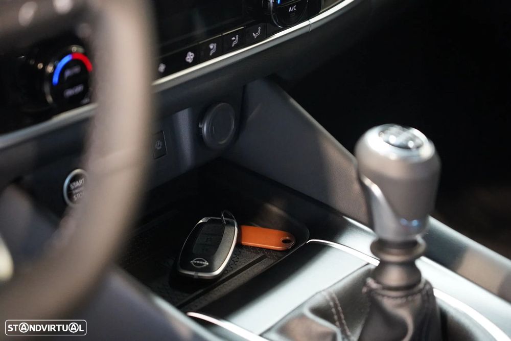 Nissan Qashqai 1.3 DIG-T N-Connecta LED+TT+SKY - 22