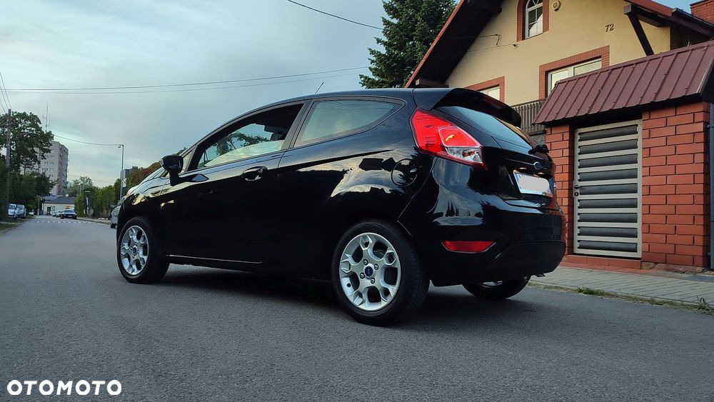 Ford Fiesta 1.25 Champions Edition - 27