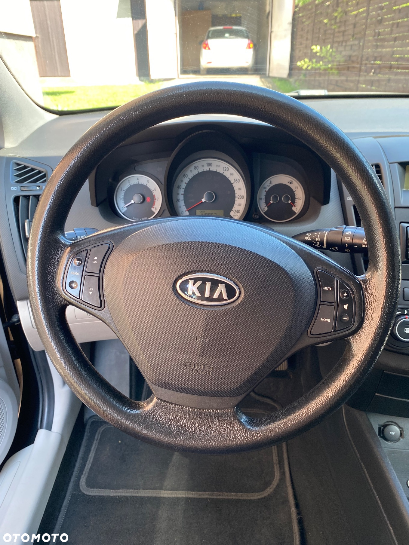 Kia ProCeed - 15
