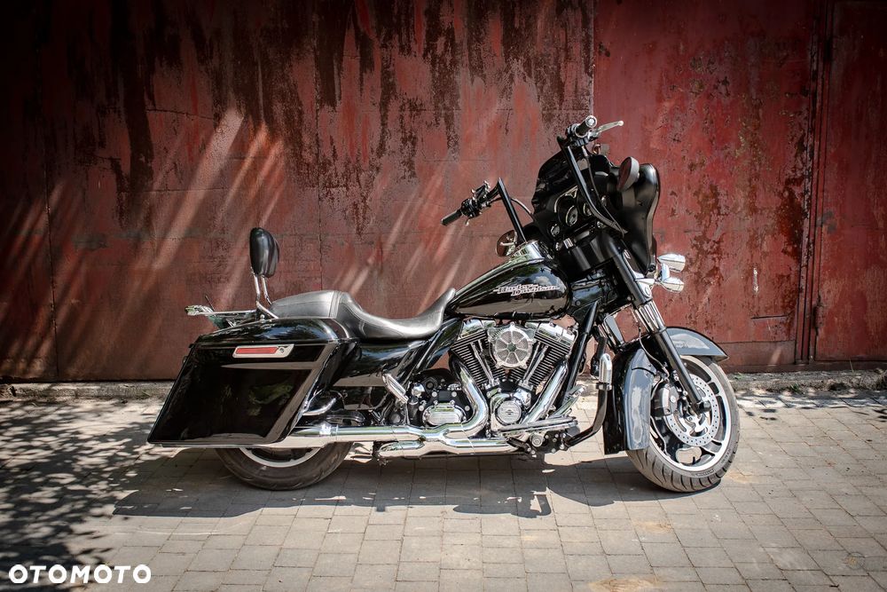 Harley-Davidson Touring Street Glide - 8