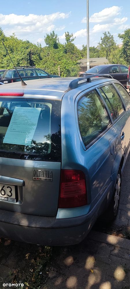 Skoda Octavia 2.0 4x4 Ambiente - 2