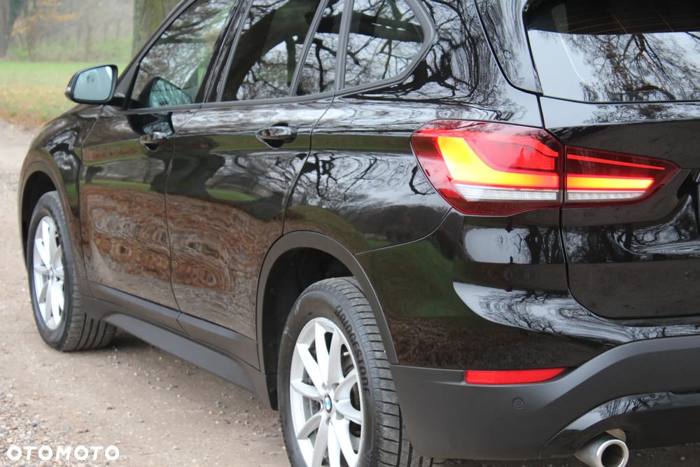 BMW X1 sDrive18d Advantage - 16