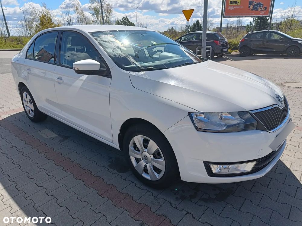 Skoda RAPID 1.2 TSI Ambition DSG - 12