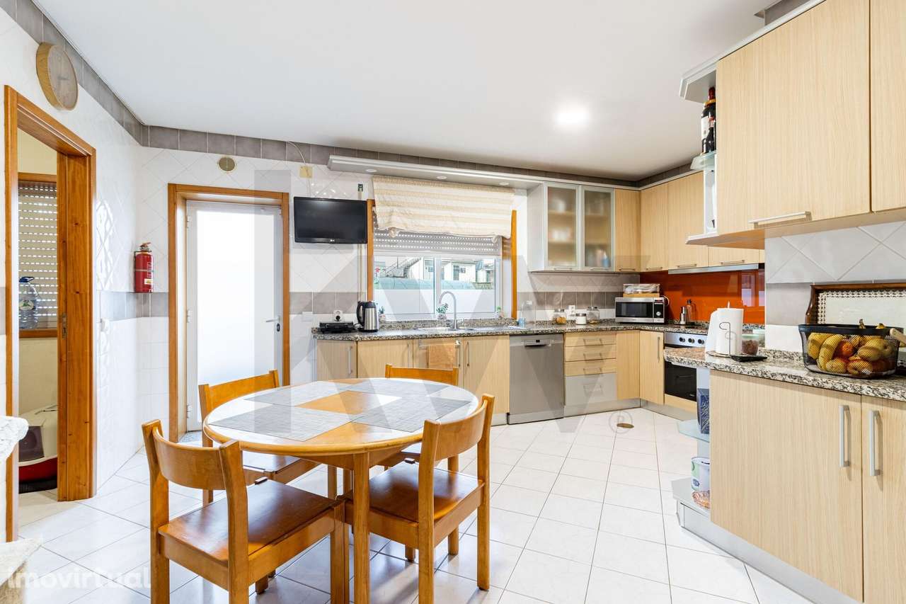 Apartamento T4 a menos de 5 min de São João da Madeira - Grande imagem: 5/26