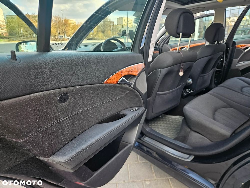 Mercedes-Benz Klasa E 320 CDI Elegance - 15