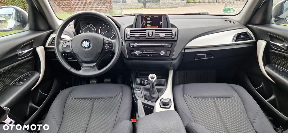 BMW Seria 1 116i - 31