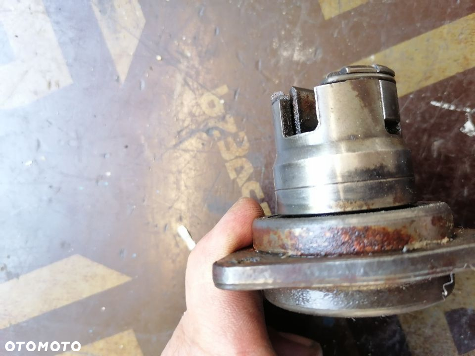 Mocowanie Napędu Napęd Łożysko Pompy Oleju Audi A8 D2 3.7 4.2 V8 - 5