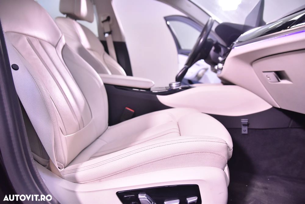 BMW Seria 5 520i Aut. - 11