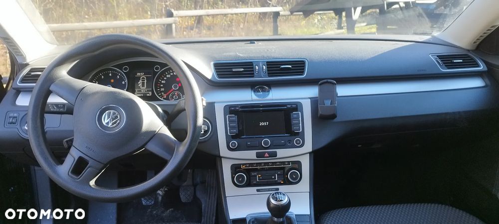 Volkswagen Passat - 6