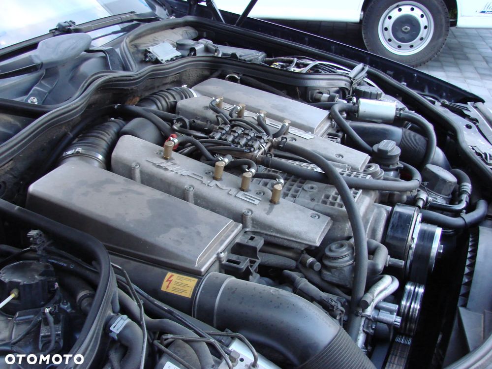 Mercedes-Benz Klasa E 55 AMG Automatik - 24