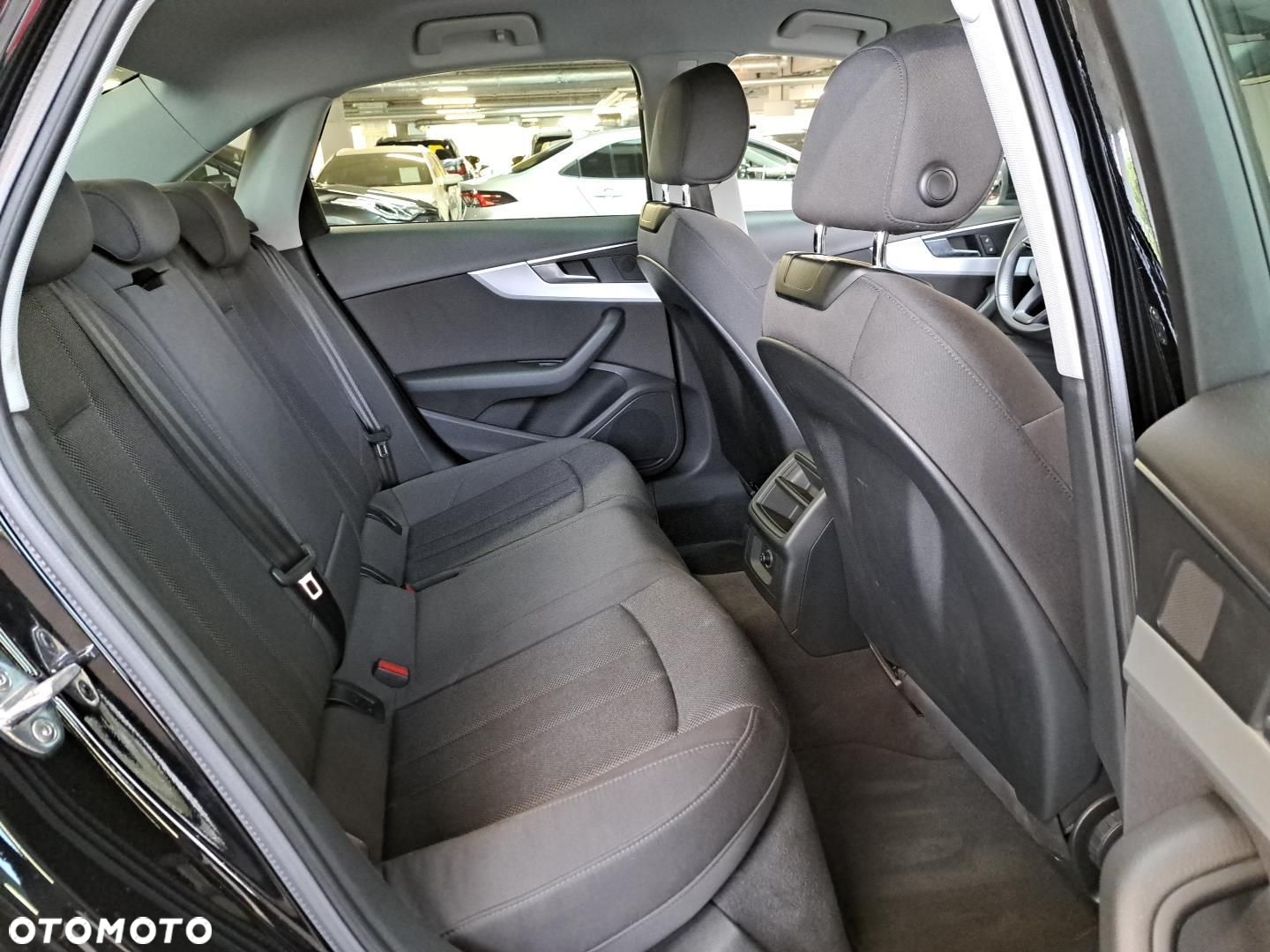 Audi A4 2.0 TDI S tronic - 13