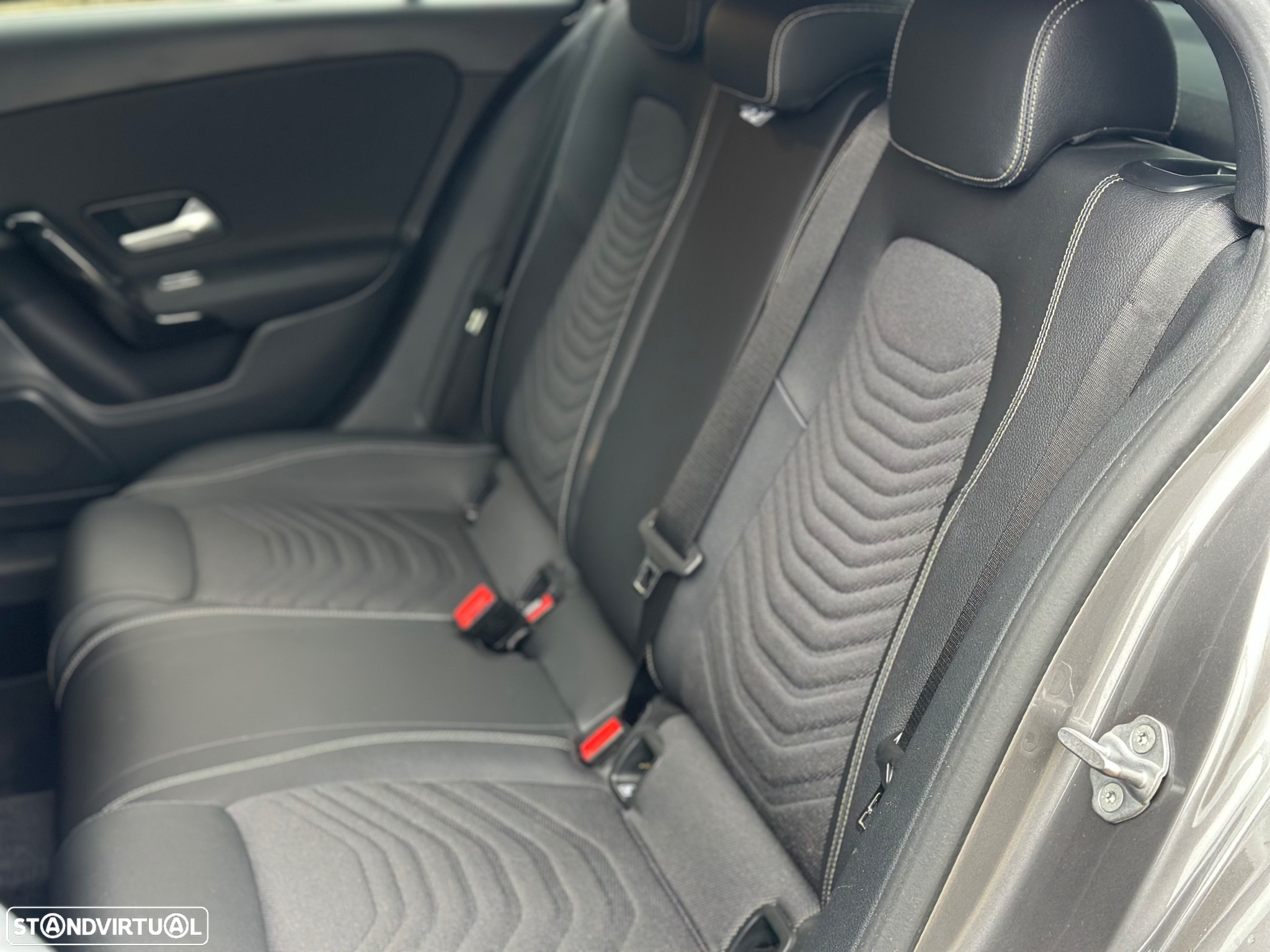 Mercedes-Benz A 180 d Style Plus Aut. - 24