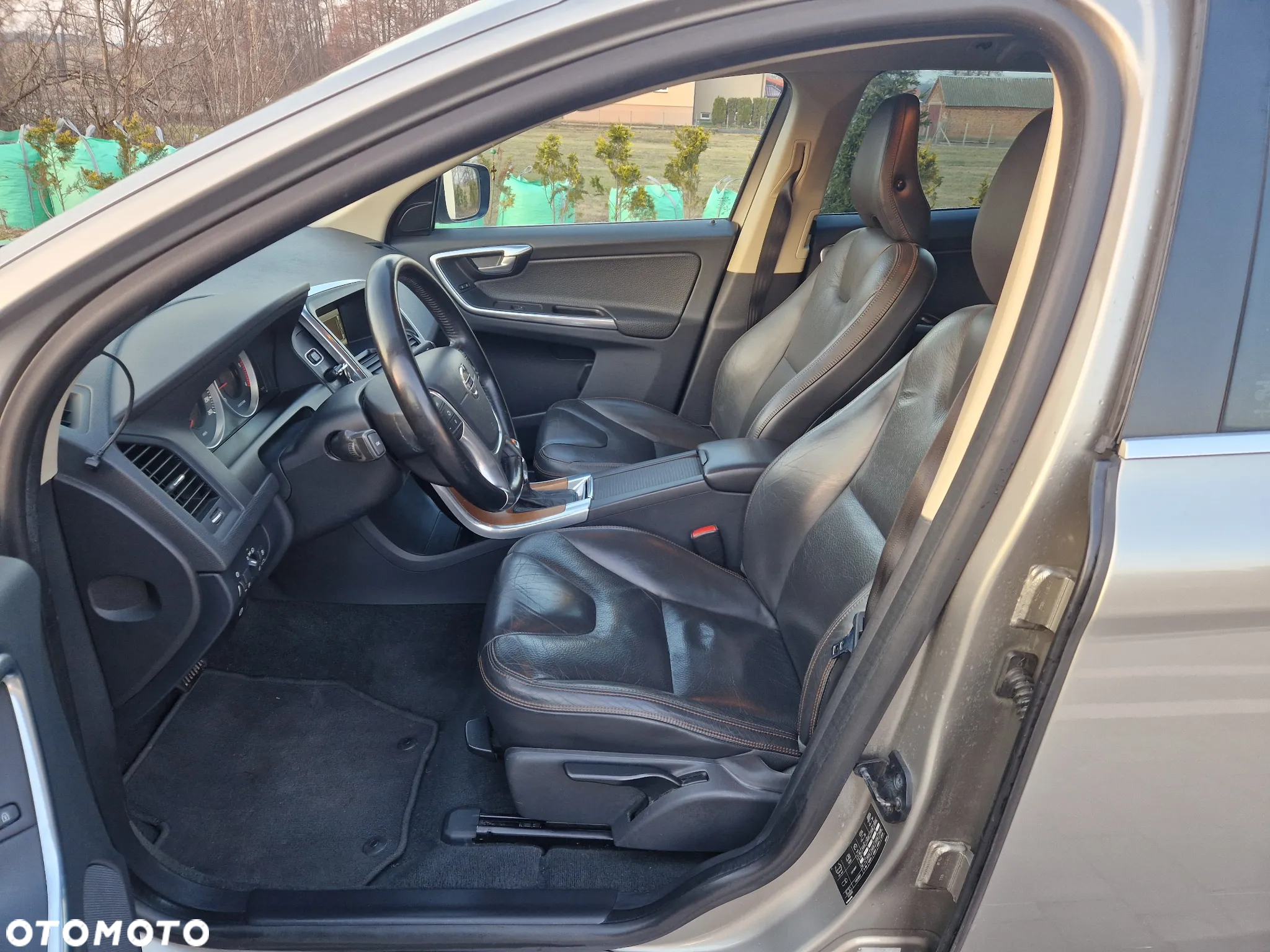 Volvo XC 60 D4 Geartronic Momentum - 13