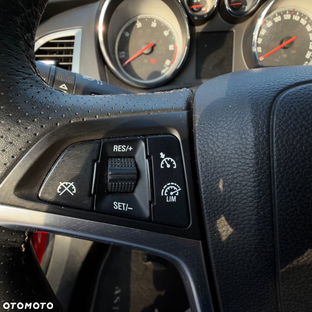 Opel Astra 2.0 CDTI Enjoy S&S - 18