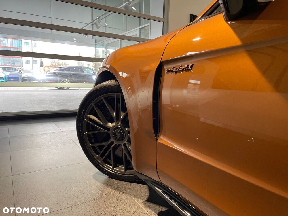 Porsche Panamera - 12