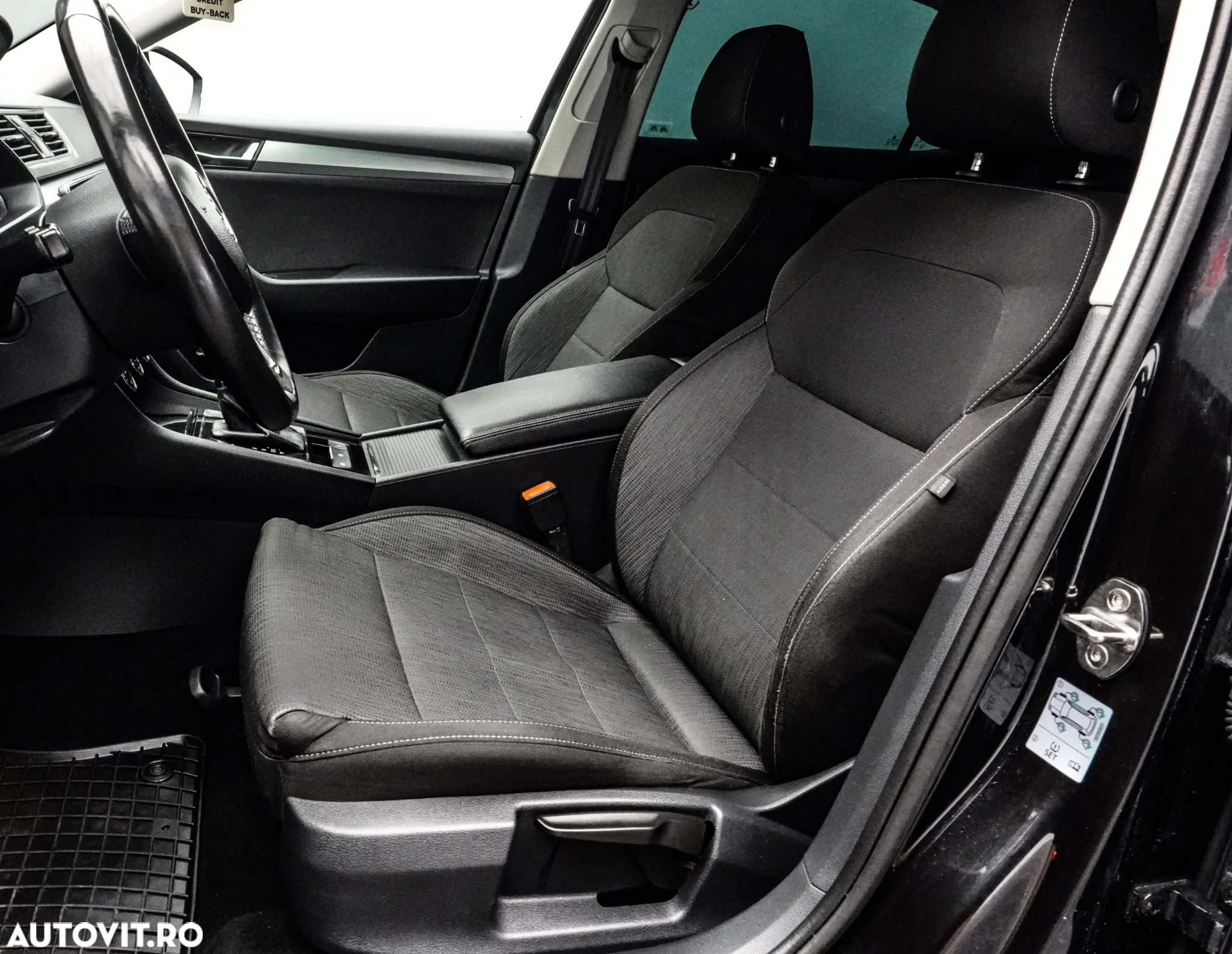 Skoda Superb 1.6 TDI DSG Ambition - 13