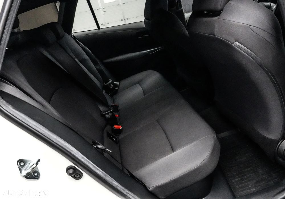 Toyota Corolla 1.8 HSD Dynamic - 16