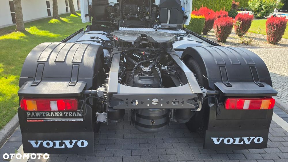 Volvo ///FH///500///2022///GLOBETROTTER/// XXL///FULL LED///VIRTUAL COCPIT/// TABLET///KLIMATYZACJA POSTOJOWA/// ZABUDOWY MIĘDZYOSIOWE///WAGA/// KAMERA///STAN BARDZO DOBRY - 17