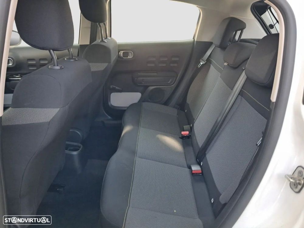 Citroën C3 1.2 PureTech Shine — fotografia 12
