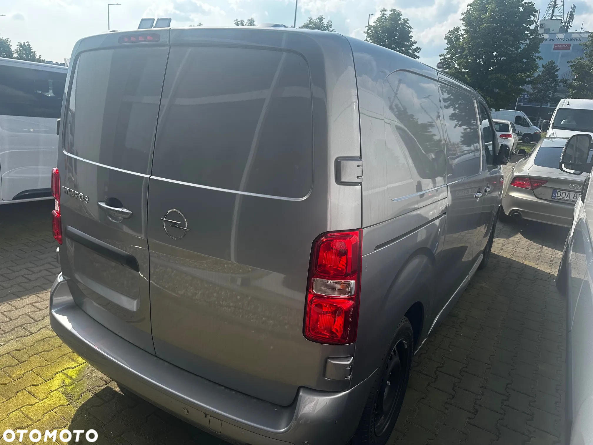 Opel Nowy Vivaro Electric Furgon Long 136 KM akumulator 75 kWh - 4