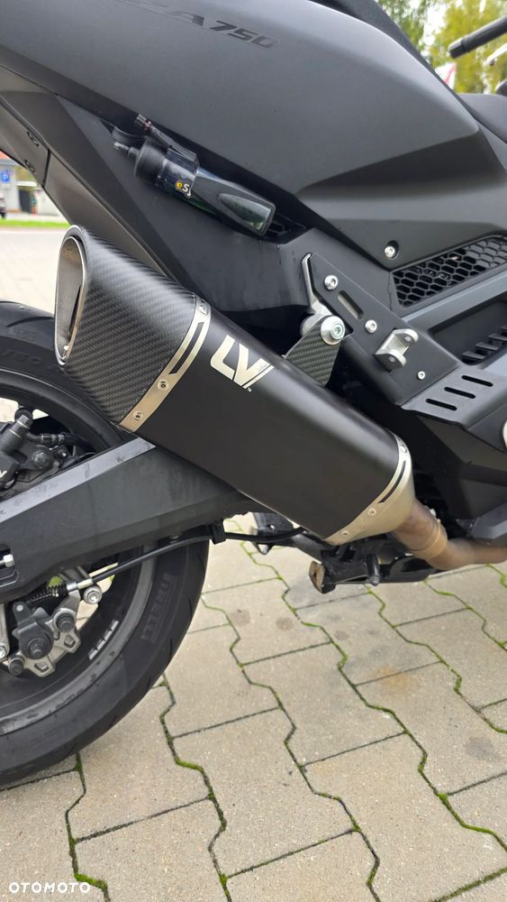Honda NSS - 19