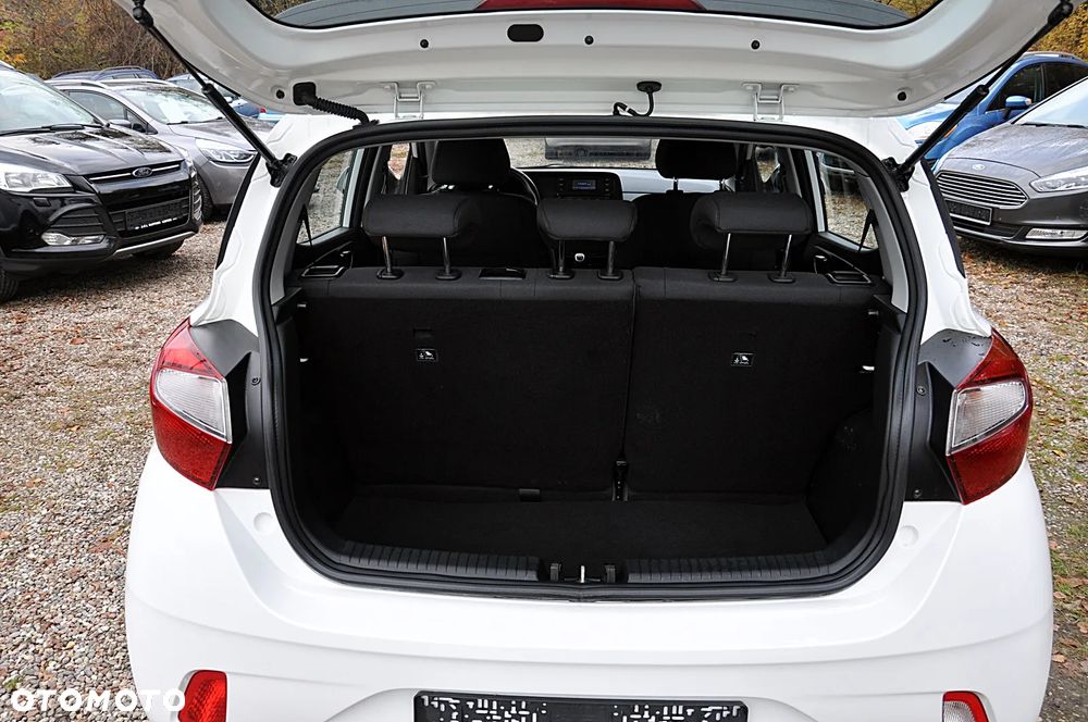 Hyundai i10 - 24